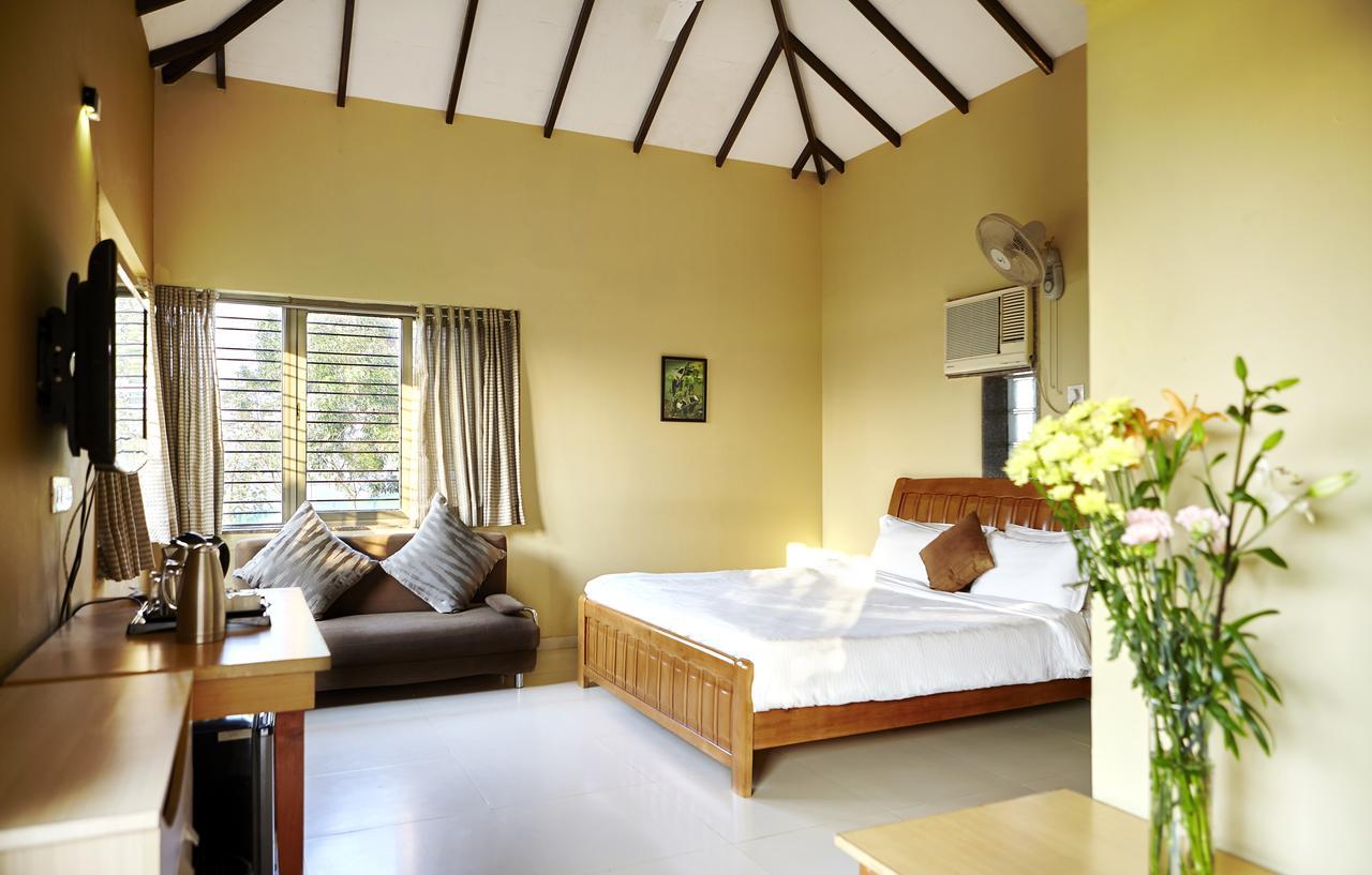 Savana Lake Resort Nashik Εξωτερικό φωτογραφία